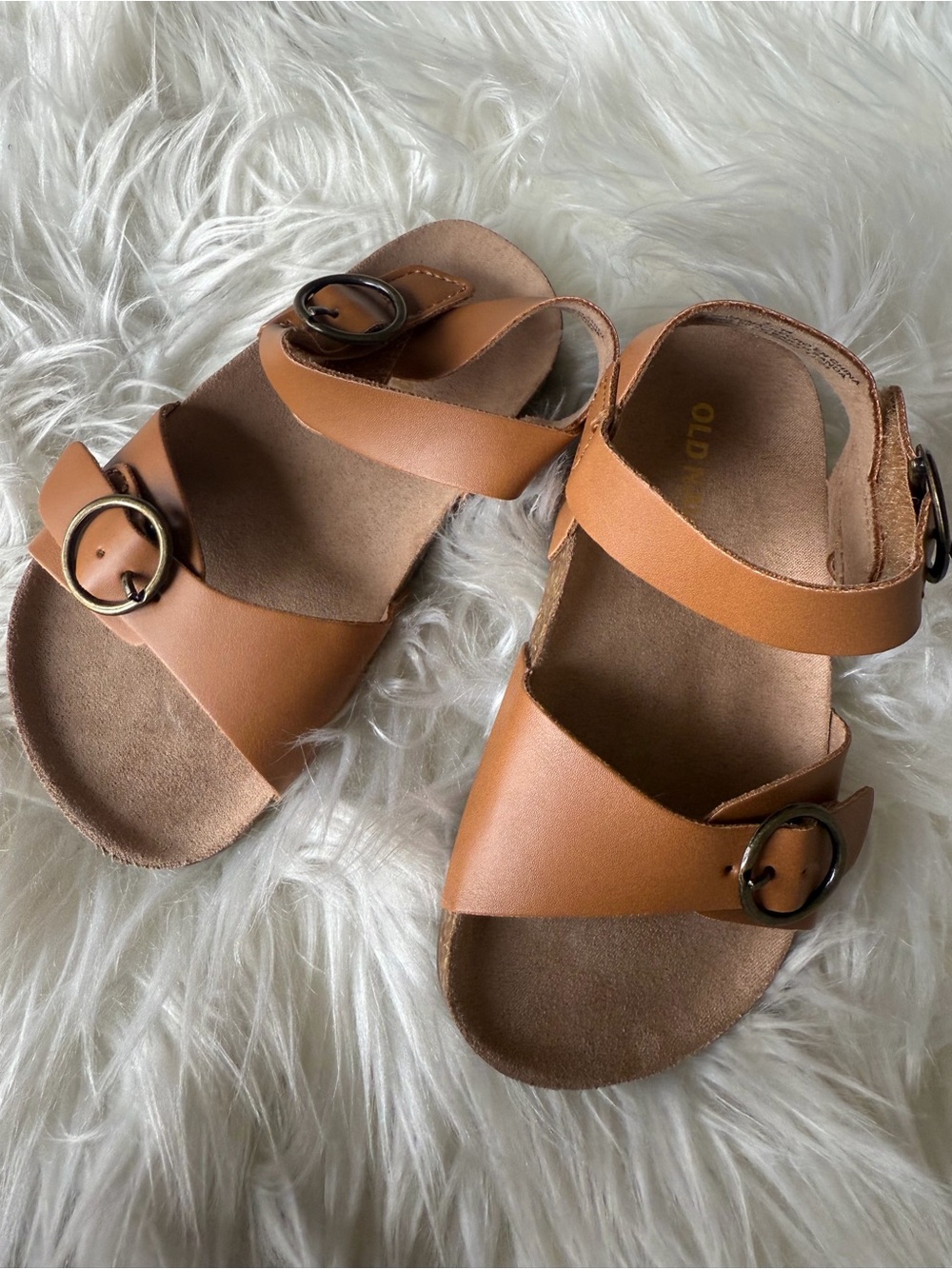 Toddler Old Navy faux-buckle Sandals